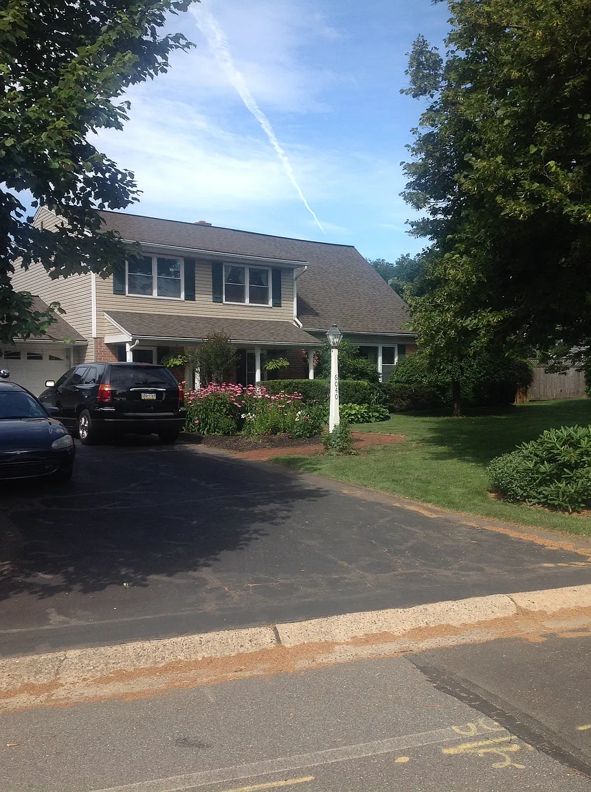 6040 Hampton Ct photo 1