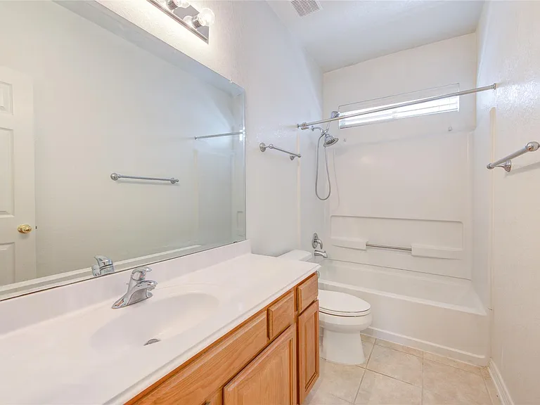 22514 Jutewood Ln — Photo 36