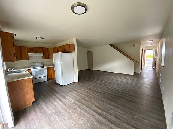 4th image of 607 Grant Ave