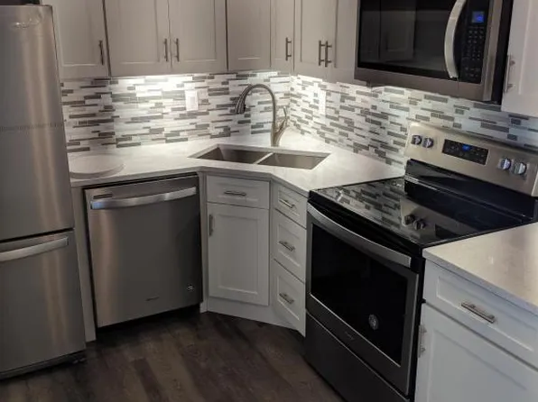 3130 James St, Madison, WI 53714