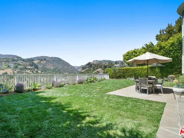 17053 Bollinger Dr, Pacific Palisades, CA 90272