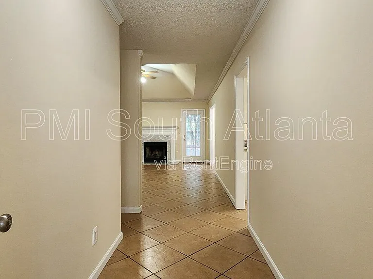 2735 Stanton Woods Dr SE — Photo 4