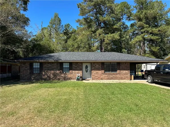 1226 Daffodil St, Glenmora, LA 71433