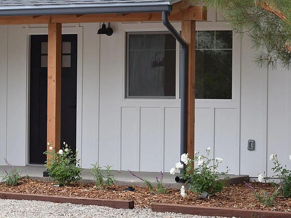 3rd image of 3147 Samantha Dr