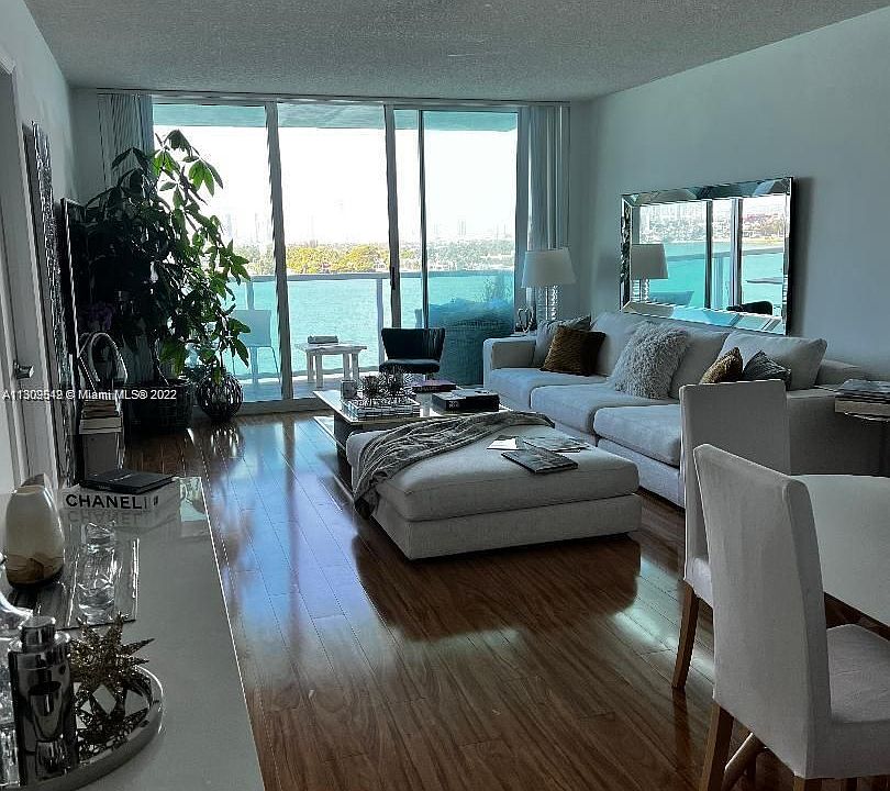 1st image of 650 West Ave APT 1003