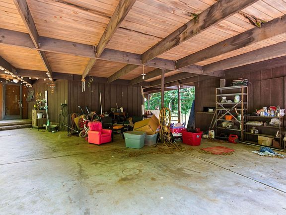 3rd image of 3578 W Farm Road 74