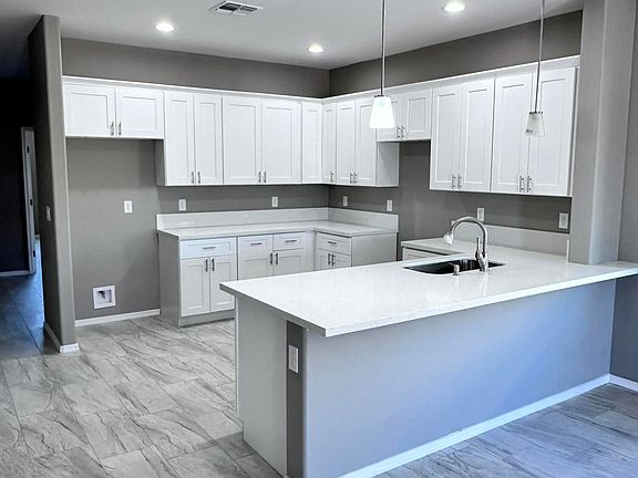3rd image of 5915 N Placita Arroyo Plana