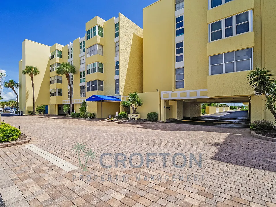 4700 Ocean Beach Blvd #420
