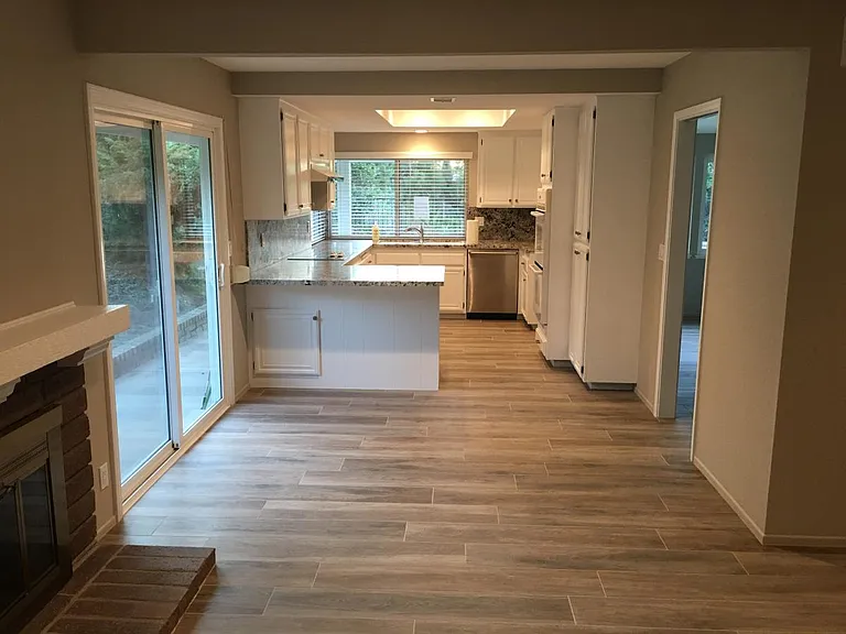 KitchenFamilyRoom