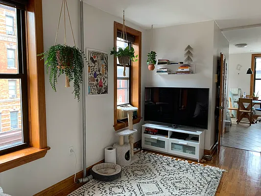 Rented by Hancock Associates LLC | media 19