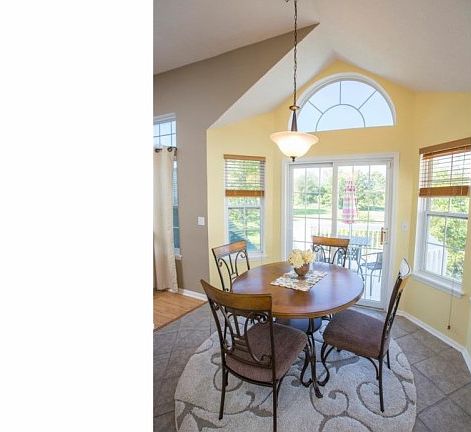 4th image of 284 Vista Cir