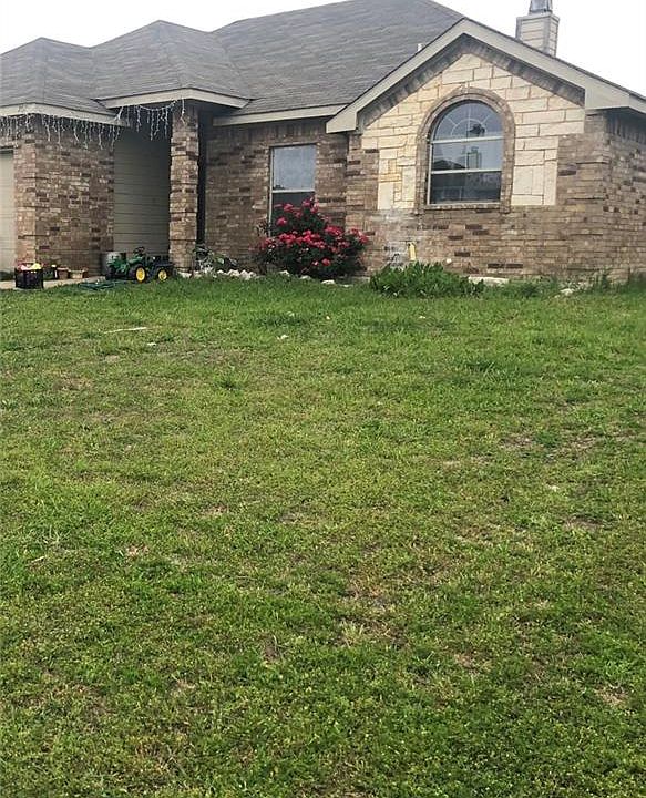1st image of 707 Stacie Ln