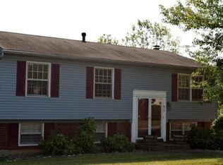 817 Creekvalley Rd, Middletown, KY 40243