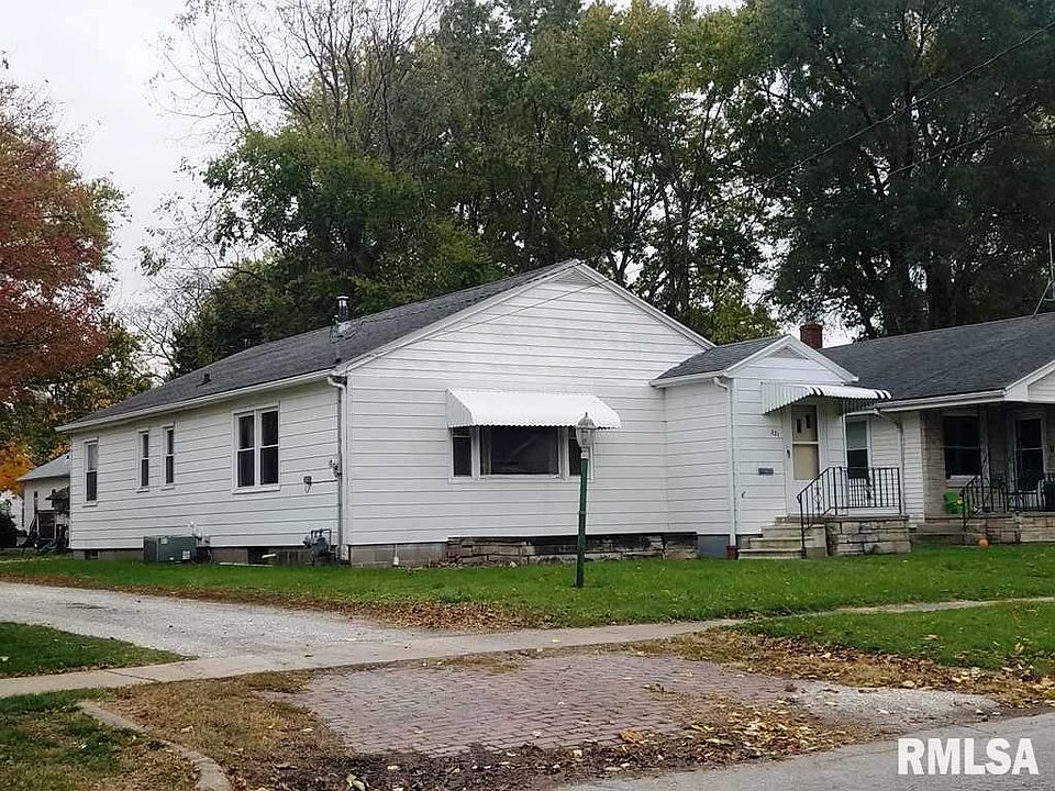 1st image of 221 S D St