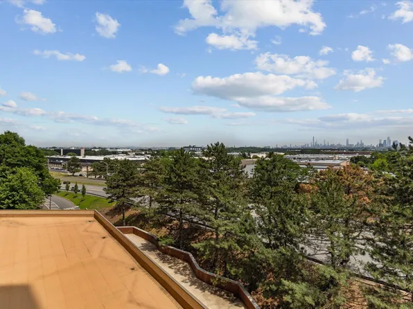 401 Harmon Cove Tower image 21 of 47