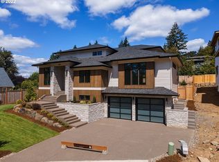 5001 SW Park Bluff Pl, Lake Oswego, OR