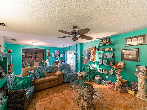 4th image of 3408 Huisache Ave