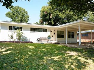 1811 John Smith Dr, Irving, TX 75061