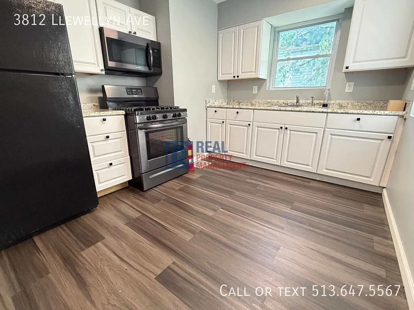 Well-Maintained 3-Bedroom Home with Attached Garage! — Photo 3