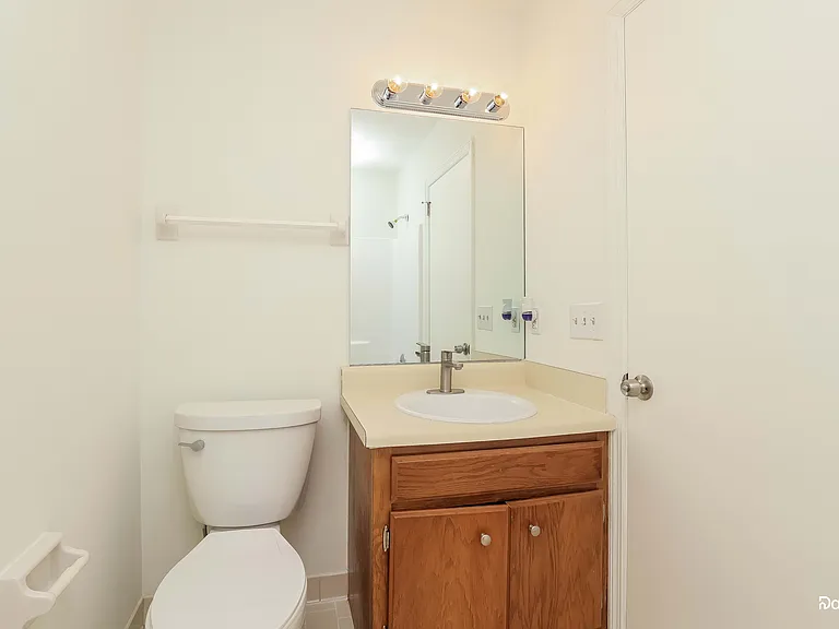 124 Cedarmont Cir — Photo 10