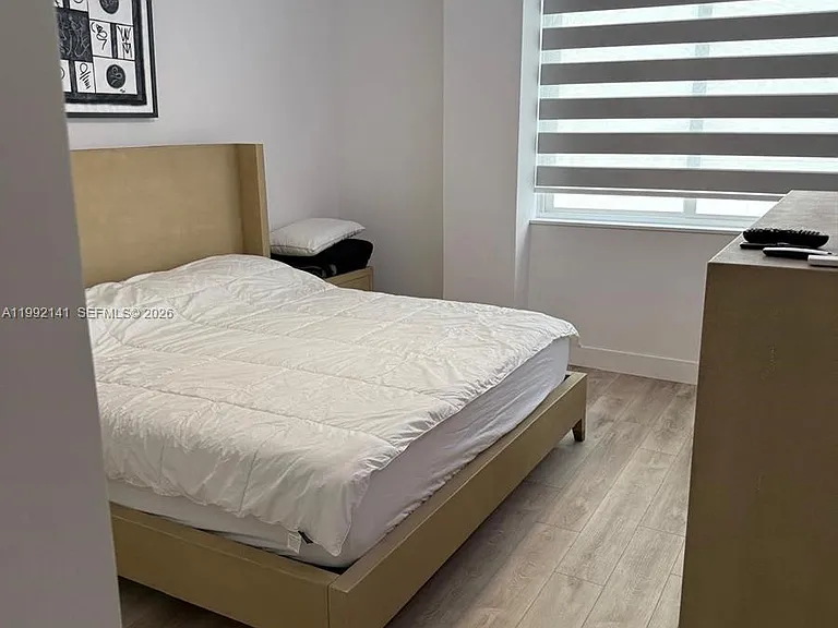 5005 Collins Ave #1525 — Photo 11