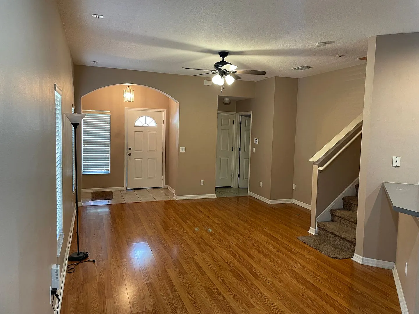 $2,000.00 3 Bed / 2.5 Bath - In Maitland 32810 — Photo 3