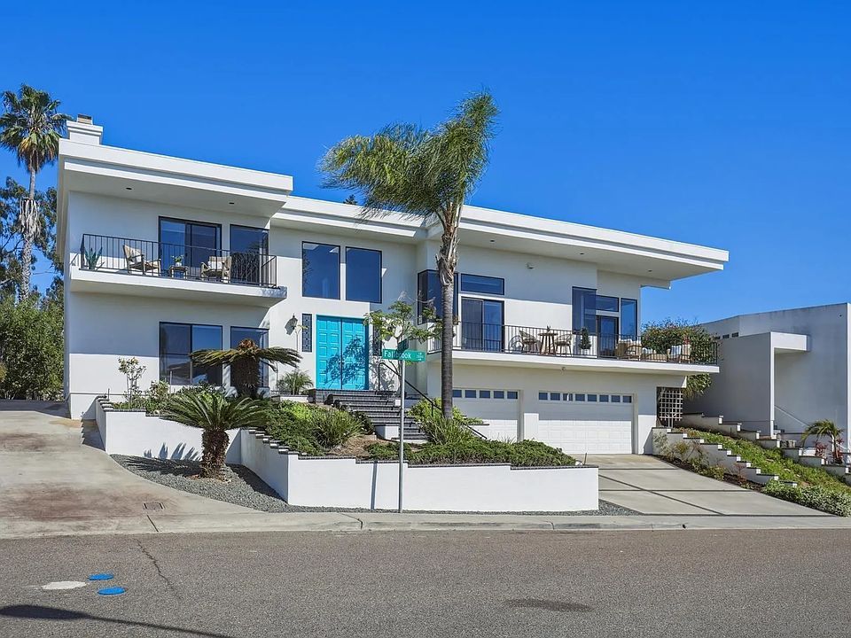 2nd image of 2875 Fallbrook Ln