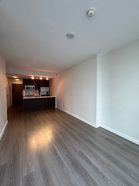 Richmond Apartment for rent - 1 Bedroom — photo 18