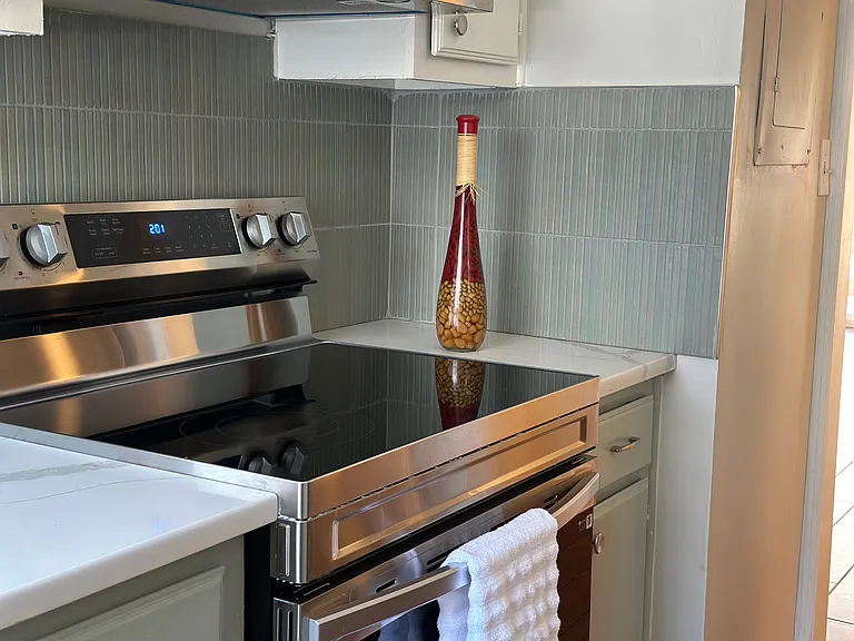 728 Somerset Ct — Photo 7