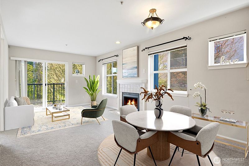 2nd image of 12345 Roosevelt Way NE #305