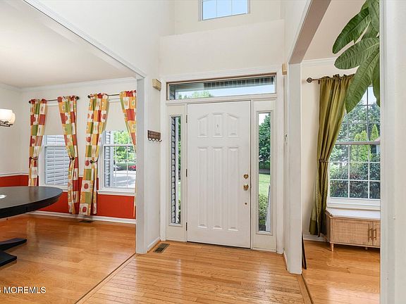 5th image of 1 Warwick Place