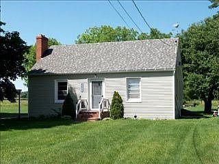 2nd image of 8095 Pleasant Valley Rd