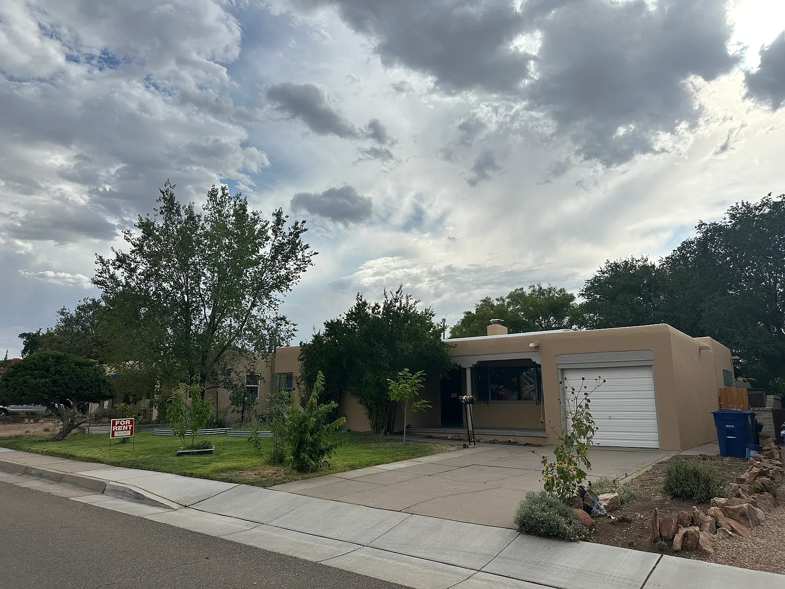 2 bed, 1330 sqft, $2,550 — Photo 3
