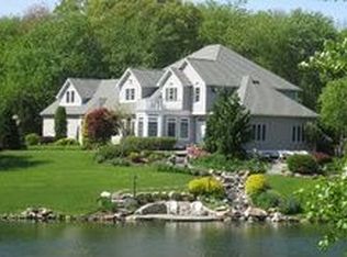 166 Mourning Dove Dr, North Kingstown, RI 02852