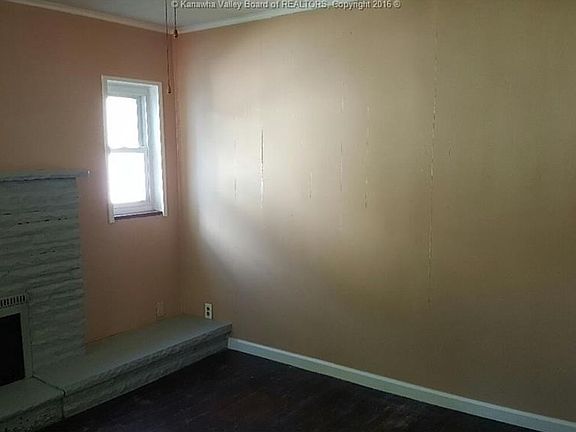 2nd image of 3109 5th Ave