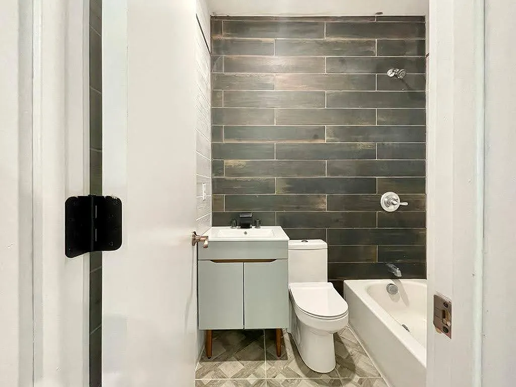 3 bed, 1150 sqft, $2,995 — Photo 4