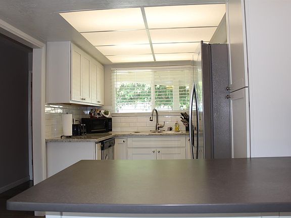 5th image of 209 Grand Canyon Dr