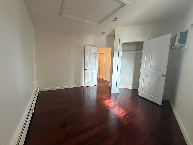 1109 Charles St #8 — Photo 7