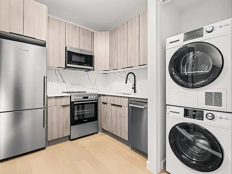 186 Bleecker St #5 — Photo 3