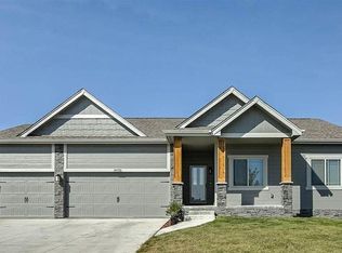 16452 Vane St, Bennington, NE 68007