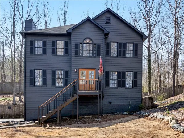 526 Lakeside Dr, Hiram, GA 30141