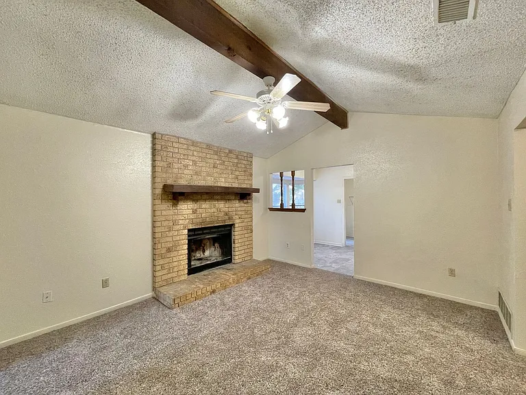 2402 Kirk Cir — Photo 3
