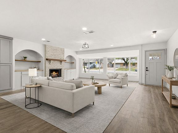 2nd image of 1510 Finley Rd