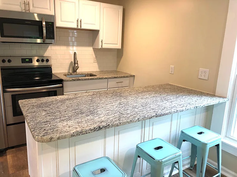 110 Charles Ave — Photo 6