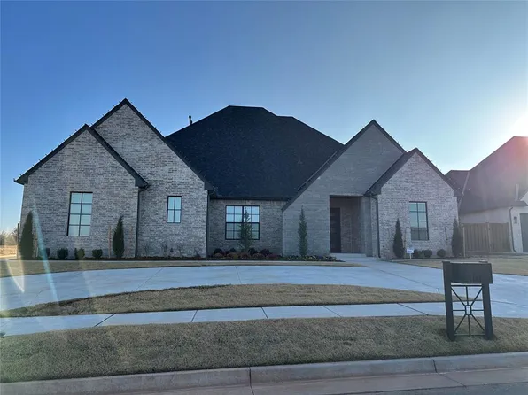 3016 Wood Thrush Way, Edmond, OK 73012