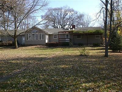 2nd image of 7241 Peters Pike