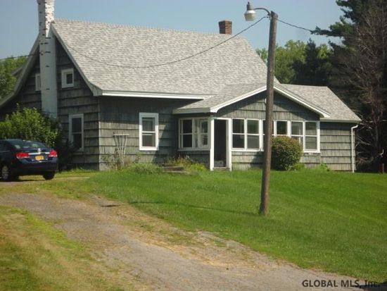 392 Barker Rd Gloversville Ny 12078 Zillow