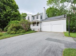 4 Rainbow Dr, Medway, MA 02053