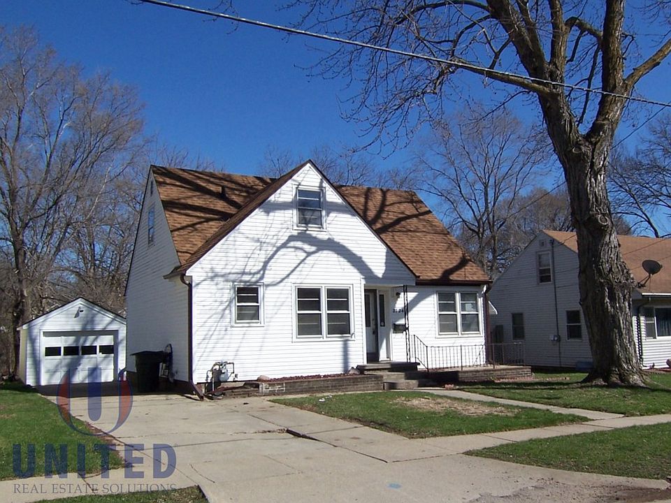 1st image of 2724 Chambers St