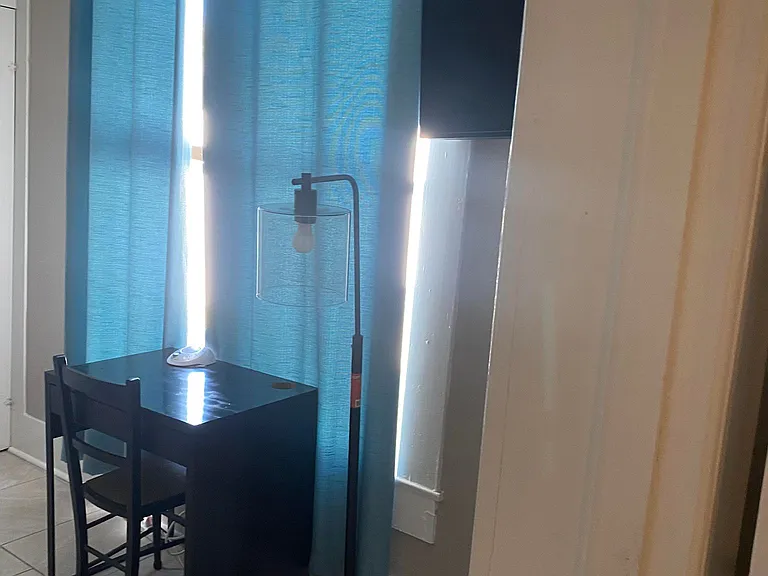 435 E Avenue J — Photo 6